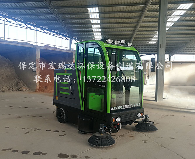 山東淄博石料廠使用保定宏瑞達2150電動清掃車案例