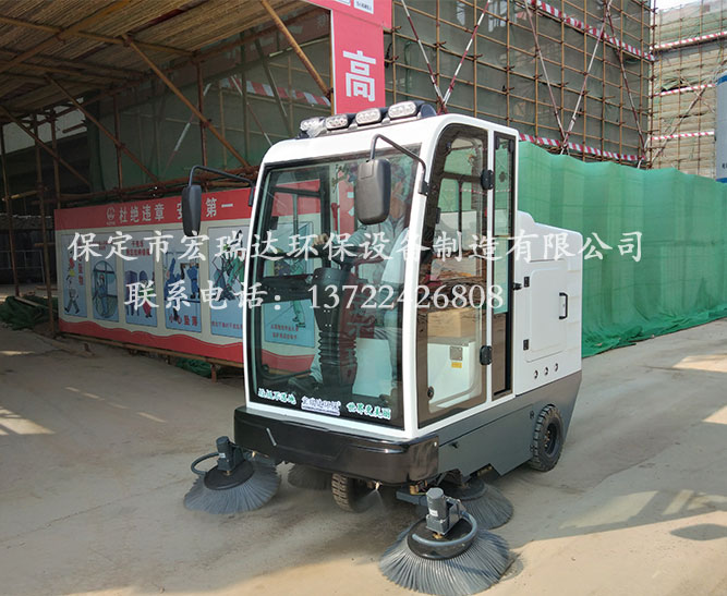 太原小區建設使用保定宏瑞達電動掃地車案例