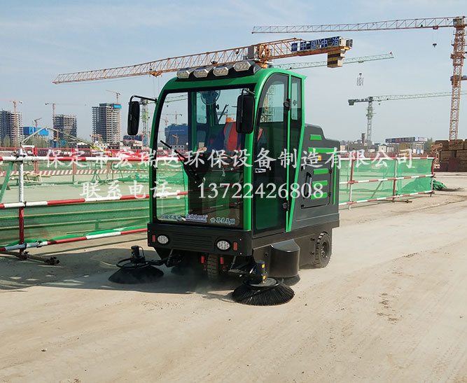 宏瑞達電動清掃車在山西太原工地上崗