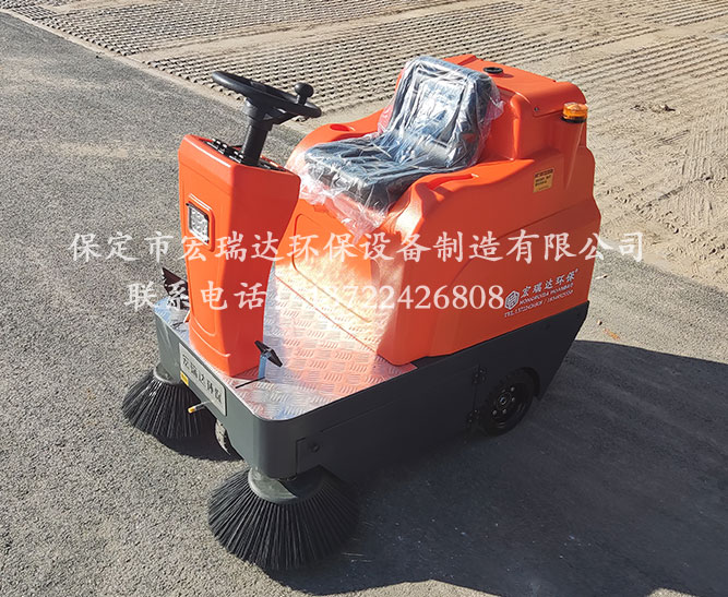 保定宏瑞達電動清掃車在安國物業(yè)公司上崗